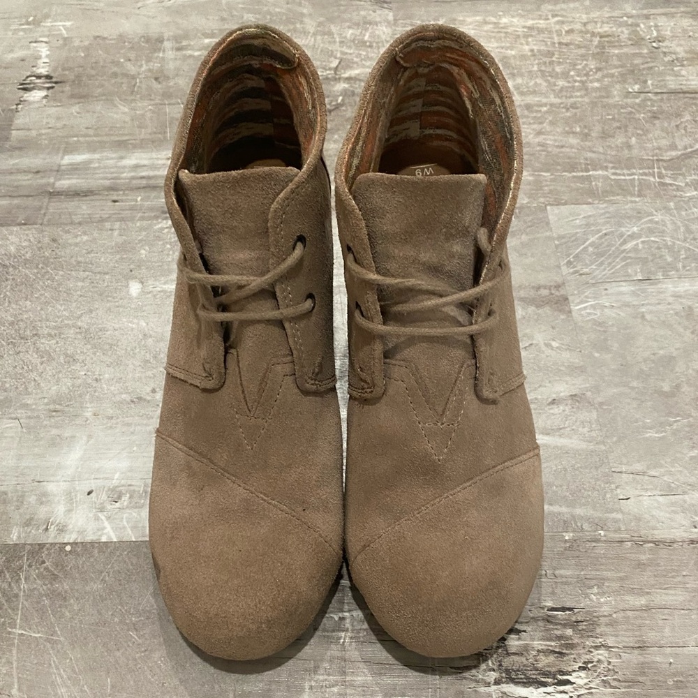 Women’s Toms Ankle Booties Size 9